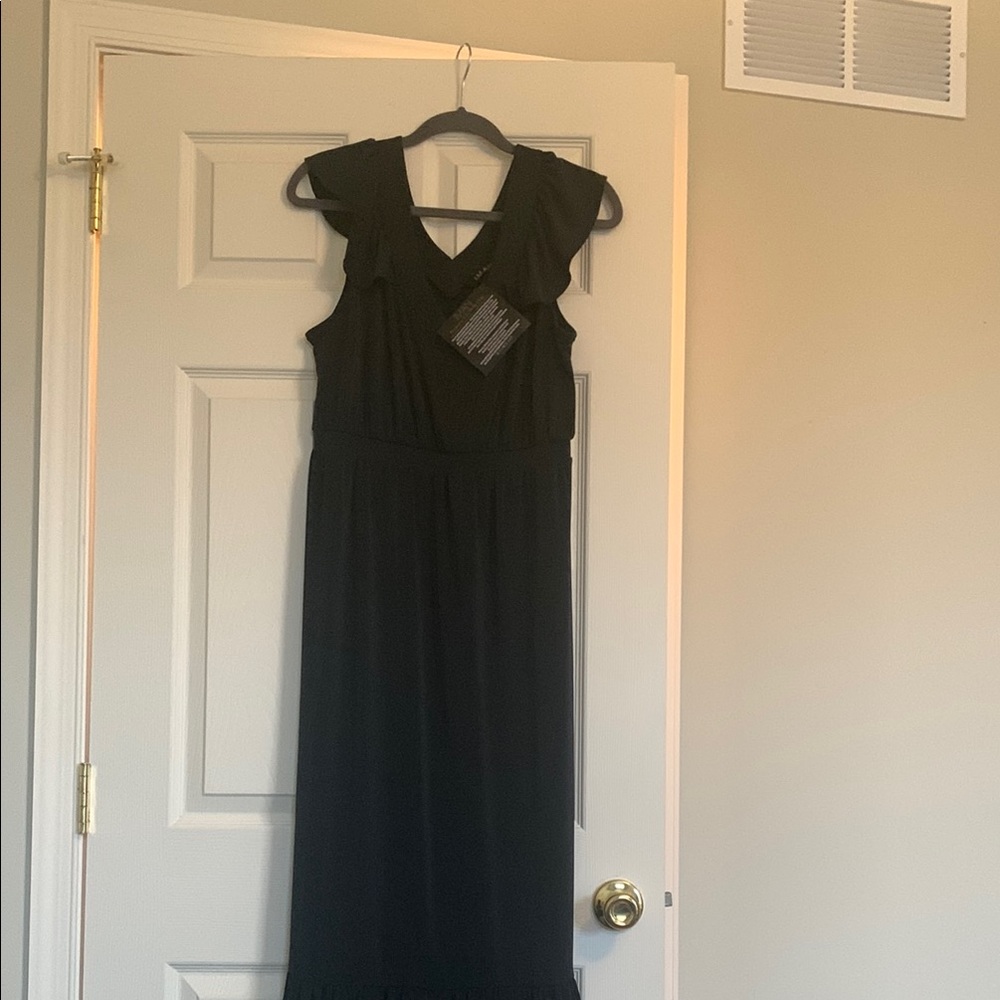 Elegant Black Sleeveless Dress